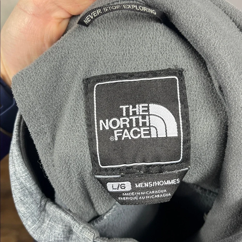 North‎ Face Men’s Heather Gray Bionic Soft Shell Jacket.